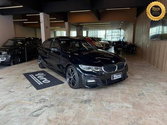 BMW 320i 2.0 16V TURBO FLEX M SPORT AUTOMÁTICO BMW 320i 2.0 16V TURBO FLEX M SPORT AUTOMÁTICO